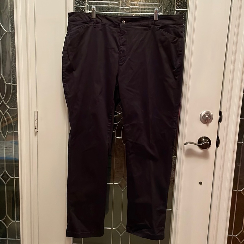 Magellan Outdoors Pants size 20.